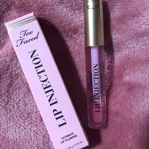 Lip injection plumper